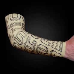 ACCESSORIES ARM SLEEVE - WARSTIC BONE & BLACK 5 ACCESSORIES ARM SLEEVE - WARSTIC BONE & BLACK